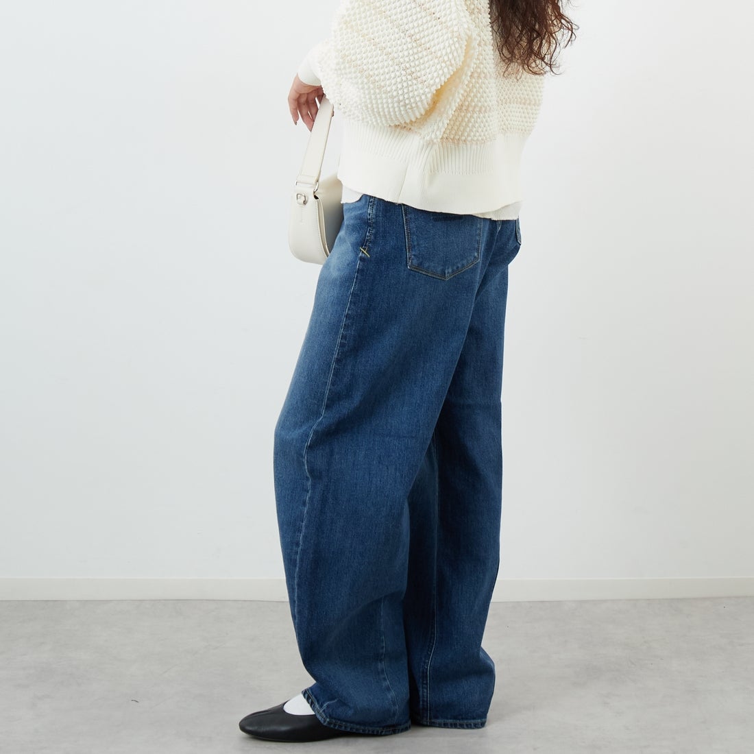 YANUK [ヤヌーク] カーブテーパード LAURA/ローラ [57153291] UMB &&モデル身長：162cm 着用サイズ：24&&