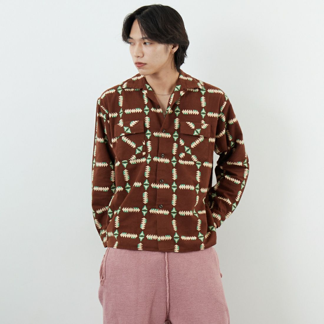 BROWN&&モデル身長：179cm 着用サイズ：M&&