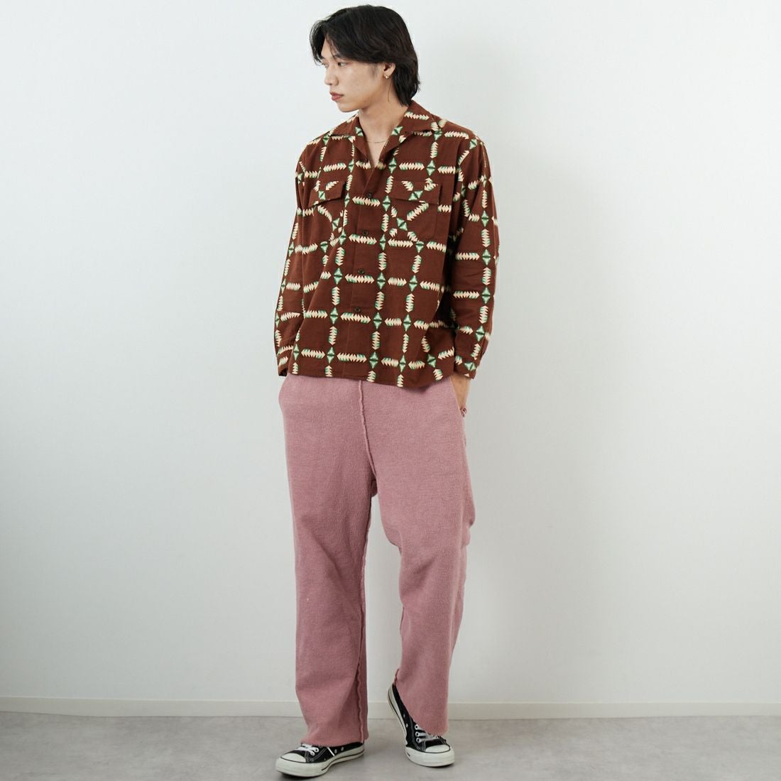 BOW WOW [バウワウ] ナバホプリントフランネルシャツ [BW252-NPFS] BROWN &&モデル身長：179cm 着用サイズ：M&&