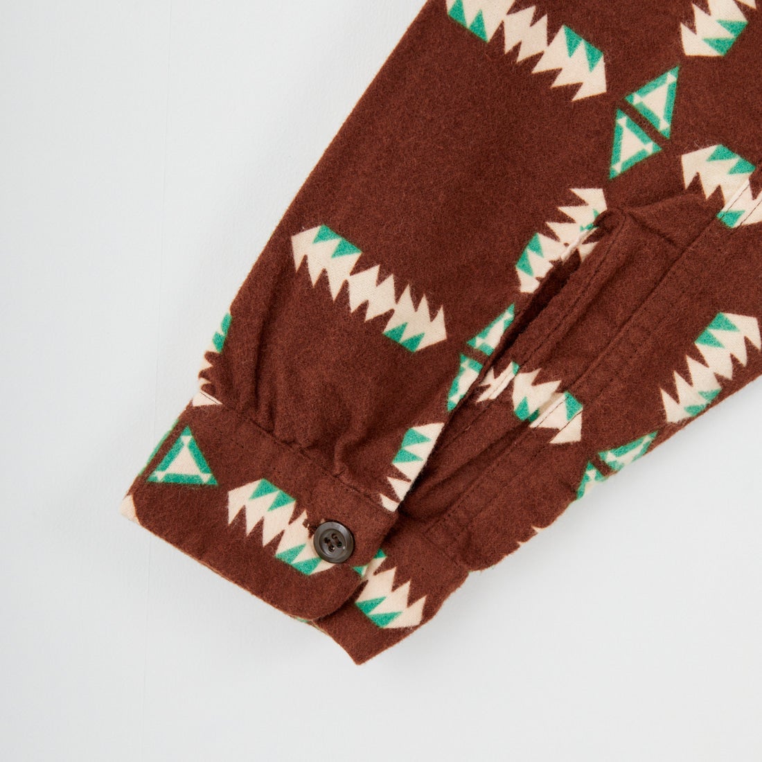 BOW WOW [バウワウ] ナバホプリントフランネルシャツ [BW252-NPFS] BROWN