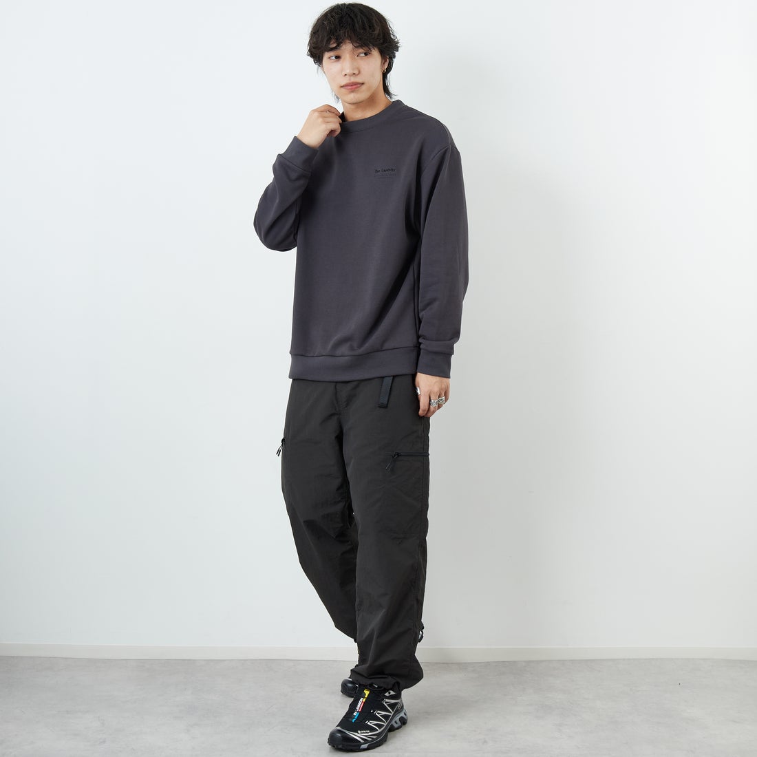 Ben Lenovitz [ベン レノビッツ] 別注 ドッグバックプリントスウェット [BL25F-003IN-JF] CHARCOAL &&モデル身長：179cm 着用サイズ：L&&