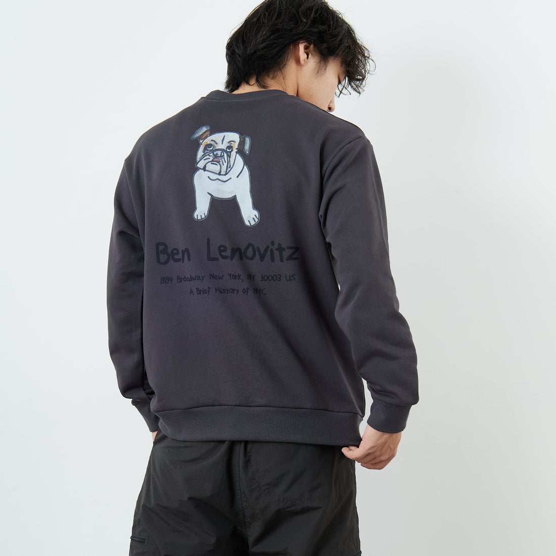 Ben Lenovitz [ベン レノビッツ] 別注 ドッグバックプリントスウェット [BL25F-003IN-JF] CHARCOAL &&モデル身長：179cm 着用サイズ：M&&