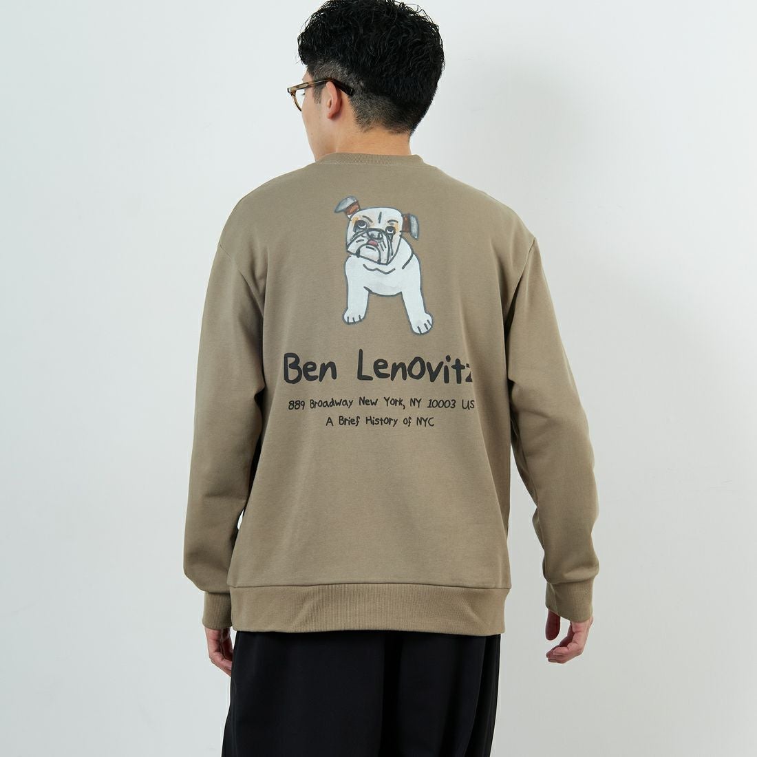 Ben Lenovitz [ベン レノビッツ] 別注 ドッグバックプリントスウェット [BL25F-003IN-JF] BEIGE &&モデル身長：168cm 着用サイズ：M&&