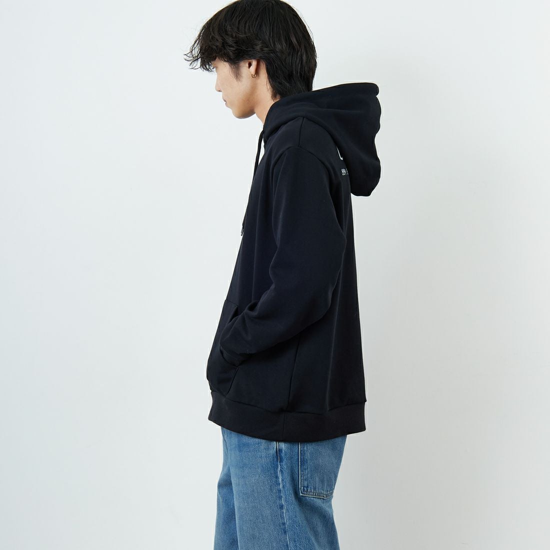 Ben Lenovitz [ベン レノビッツ] 別注 ドッグバックプリントスウェットパーカー [BL25F-004IN-JF] BLACK &&モデル身長：179cm 着用サイズ：L&&