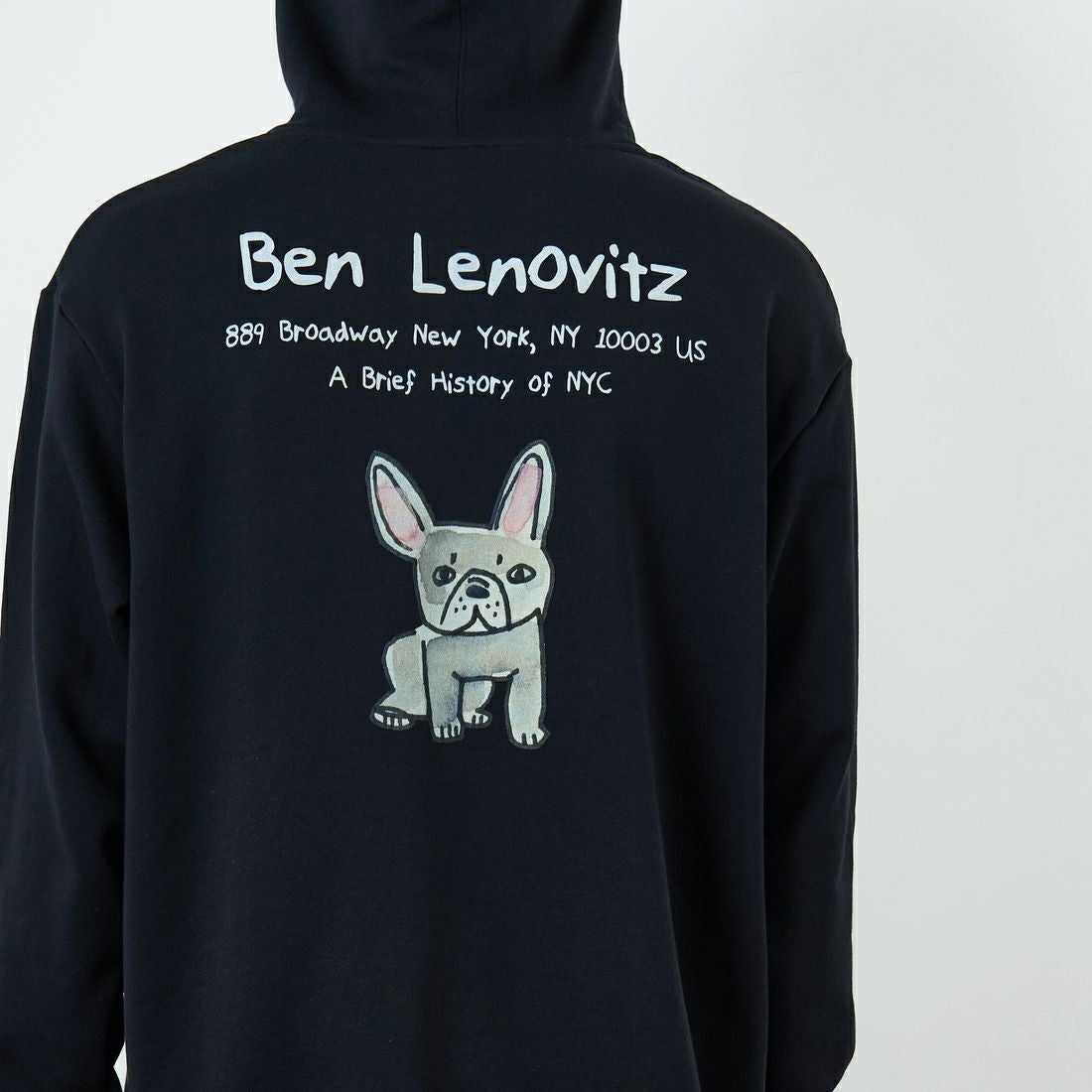 Ben Lenovitz [ベン レノビッツ] 別注 ドッグバックプリントスウェットパーカー [BL25F-004IN-JF] BLACK &&モデル身長：179cm 着用サイズ：L&&