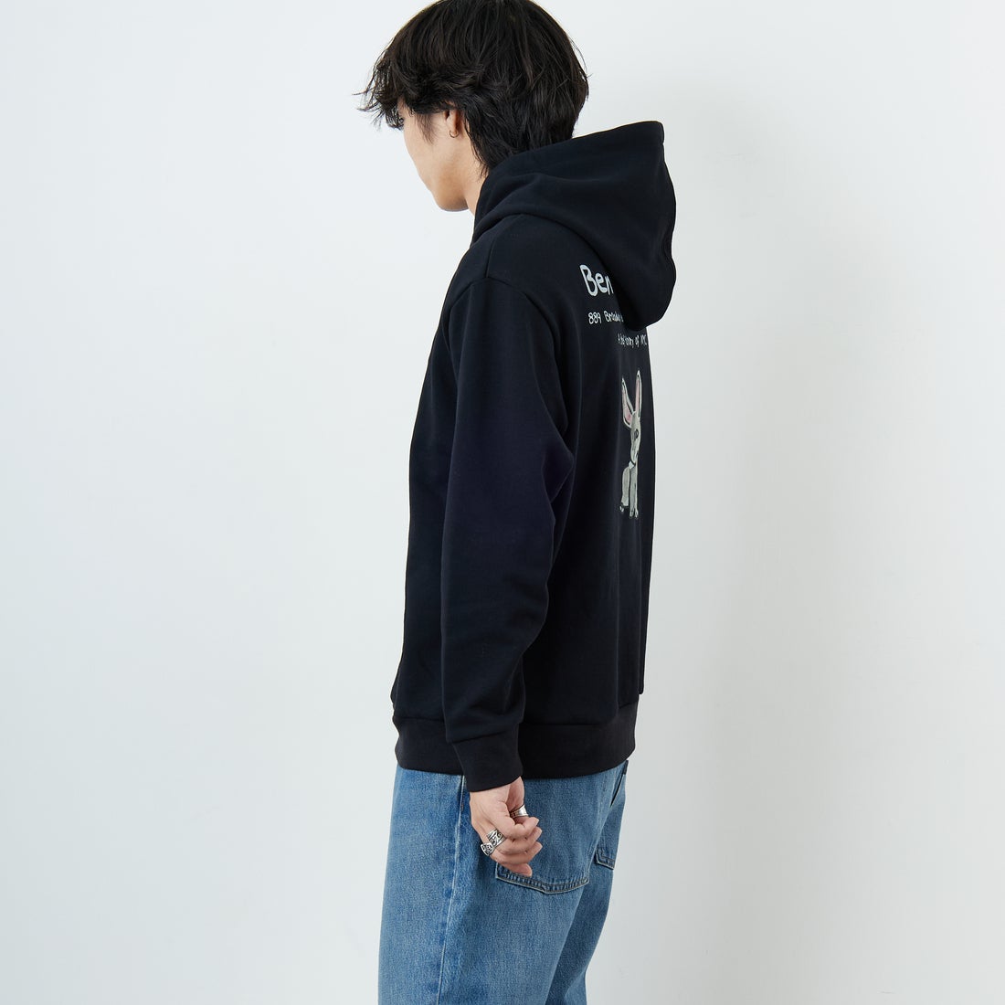 Ben Lenovitz [ベン レノビッツ] 別注 ドッグバックプリントスウェットパーカー [BL25F-004IN-JF] BLACK &&モデル身長：179cm 着用サイズ：M&&