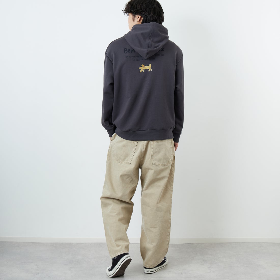 Ben Lenovitz [ベン レノビッツ] 別注 ドッグプリントスウェットパーカー [BL25F-005IN-JF] CHARCOAL &&モデル身長：179cm 着用サイズ：L&&
