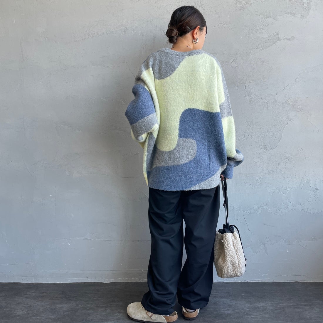 Maison de L'allure [メゾン ドゥ ラリュール] シャギージャガードニット [M25131040] 05 L.GRAY &&モデル身長：150cm 着用サイズ：F&&