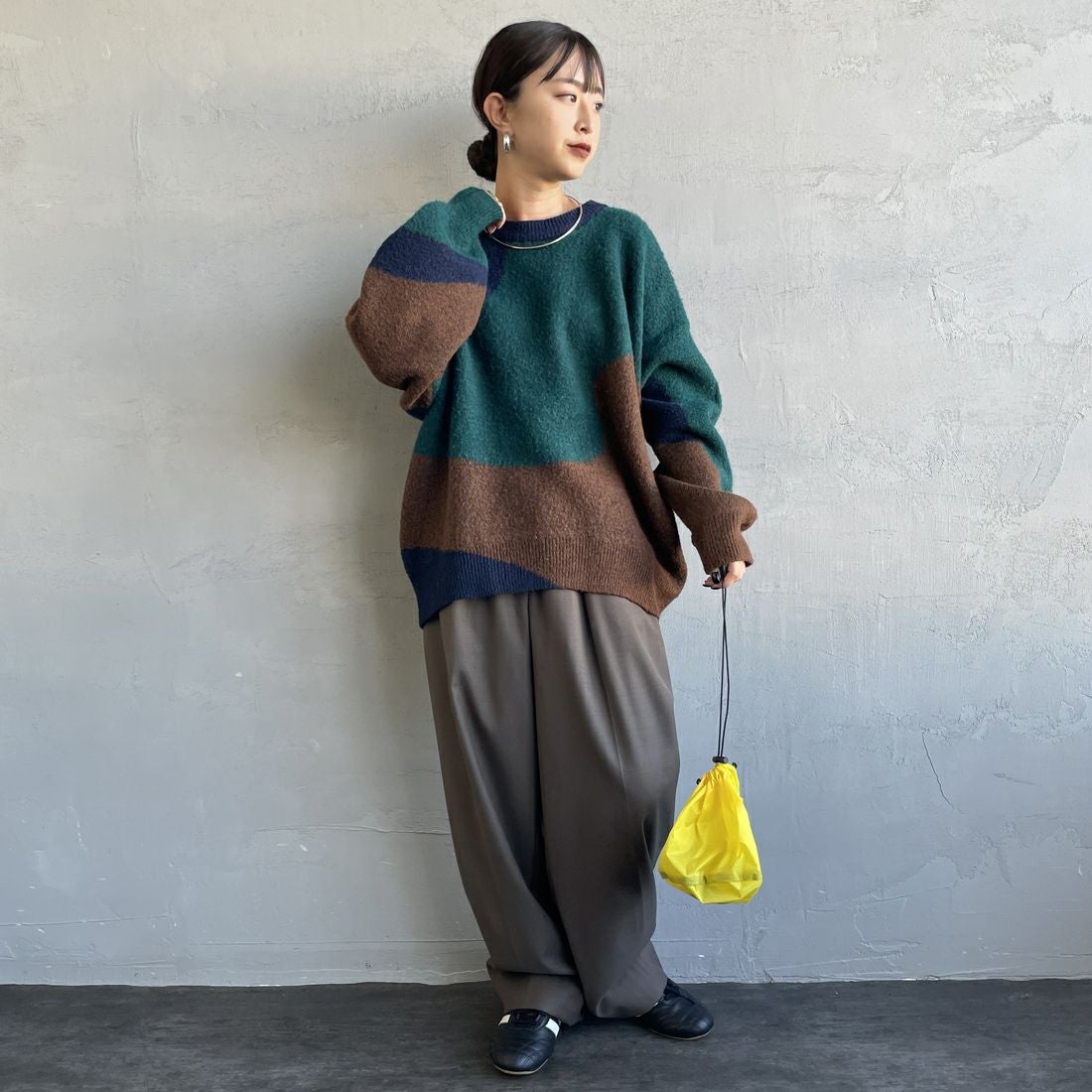 Maison de L'allure [メゾン ドゥ ラリュール] シャギージャガードニット [M25131040] 16 NAVY &&モデル身長：150cm 着用サイズ：F&&