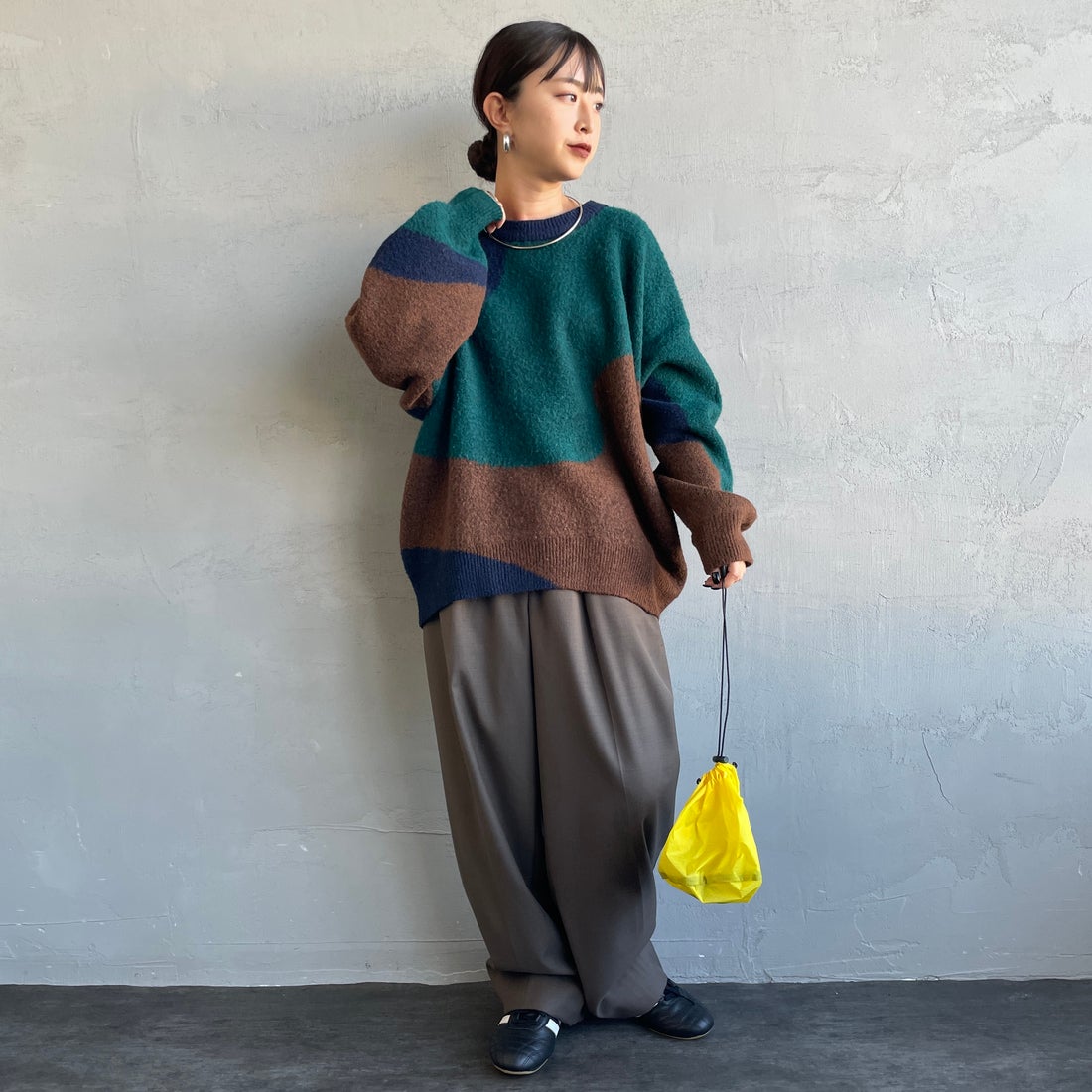 Maison de L'allure [メゾン ドゥ ラリュール] シャギージャガードニット [M25131040] 16 NAVY &&モデル身長：150cm 着用サイズ：F&&