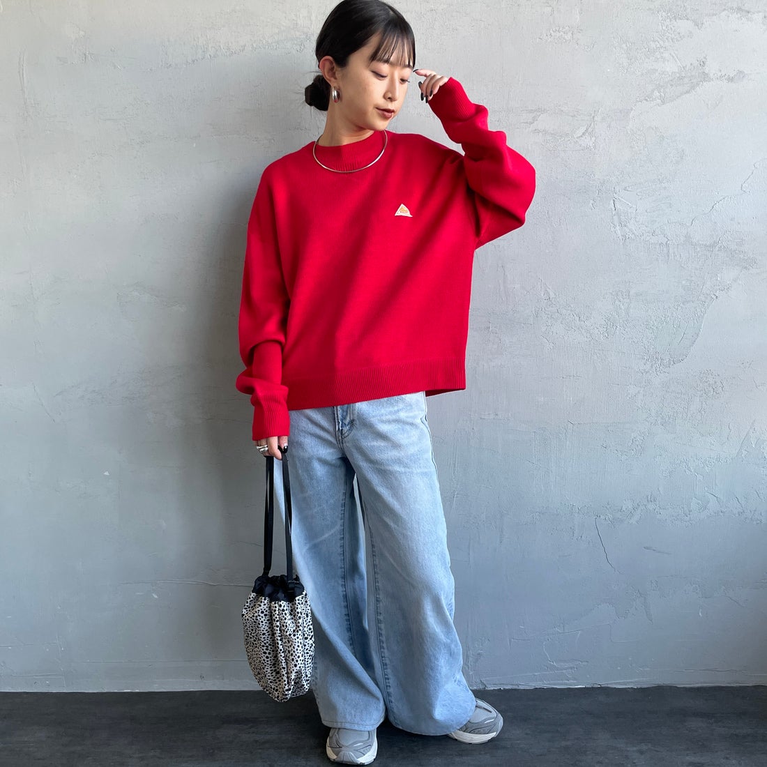 KELTY [ケルティ] 別注 ワンポイントロゴ スウェットライクニット [KE253W30IN03-JF] RED &&モデル身長：150cm 着用サイズ：S&&