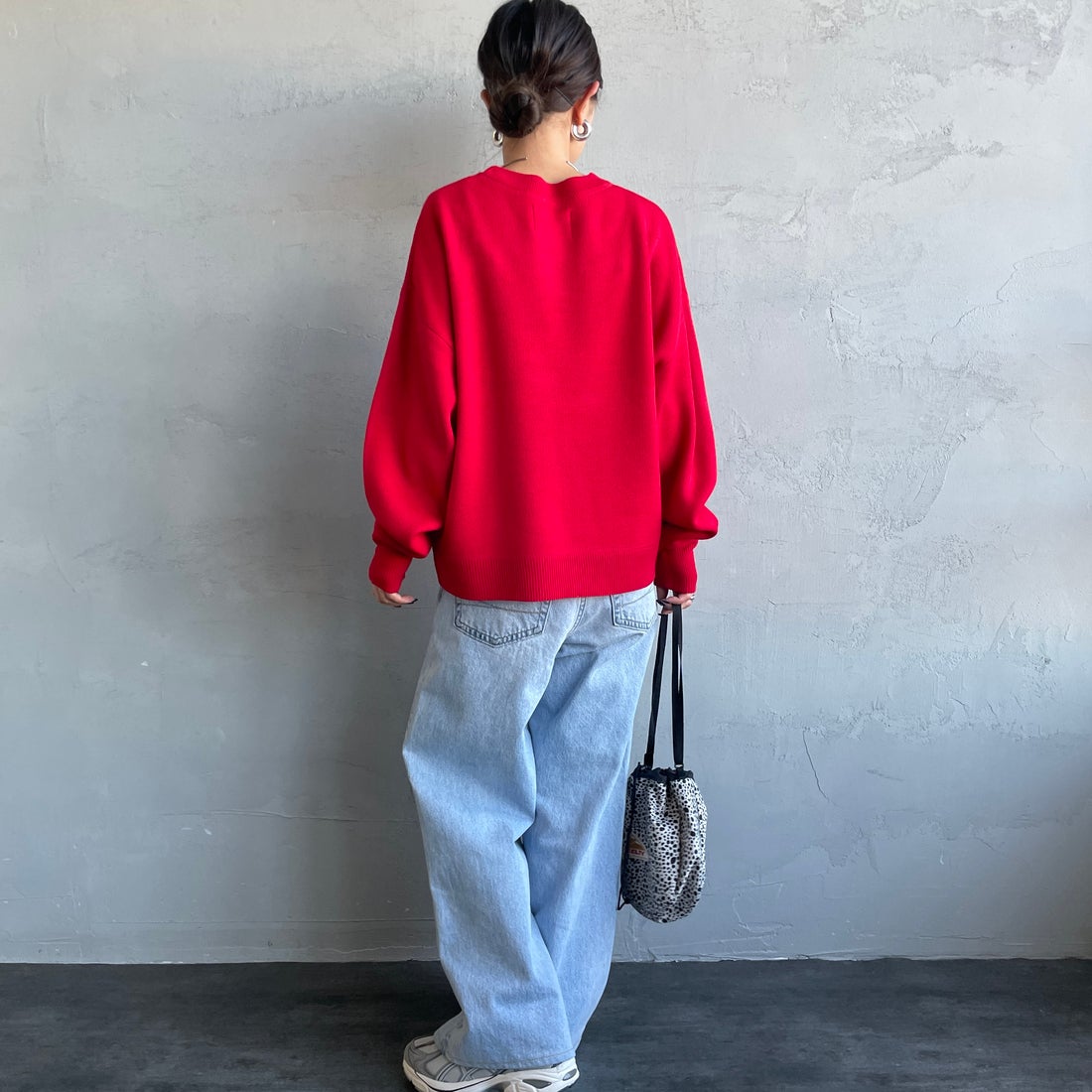 KELTY [ケルティ] 別注 ワンポイントロゴ スウェットライクニット [KE253W30IN03-JF] RED &&モデル身長：150cm 着用サイズ：S&&