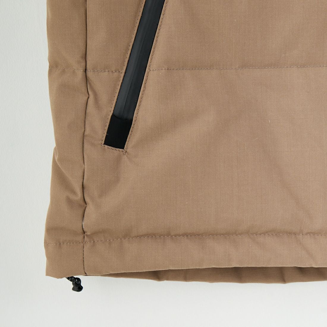 JEANSFACTORY × NANGA [ジーンズファクトリー × ナンガ] 別注 HINOC 難燃タフタダウンジャケット [JMP-254-031-JF] BEIGE