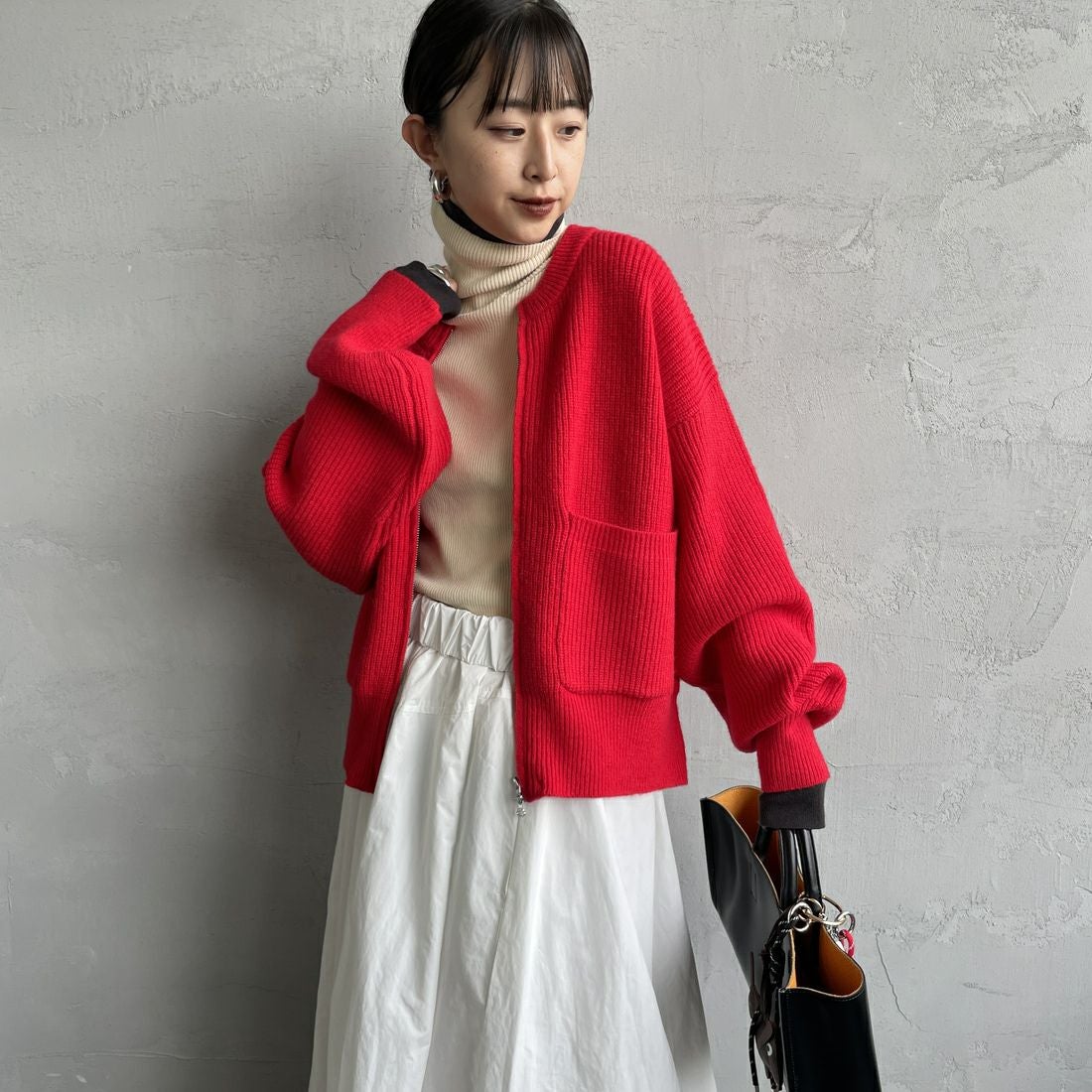 Maison de L'allure [メゾン ドゥ ラリュール] ダブルジップニットブルゾン [M25131041] 46 RED &&モデル身長：150cm 着用サイズ：F&&