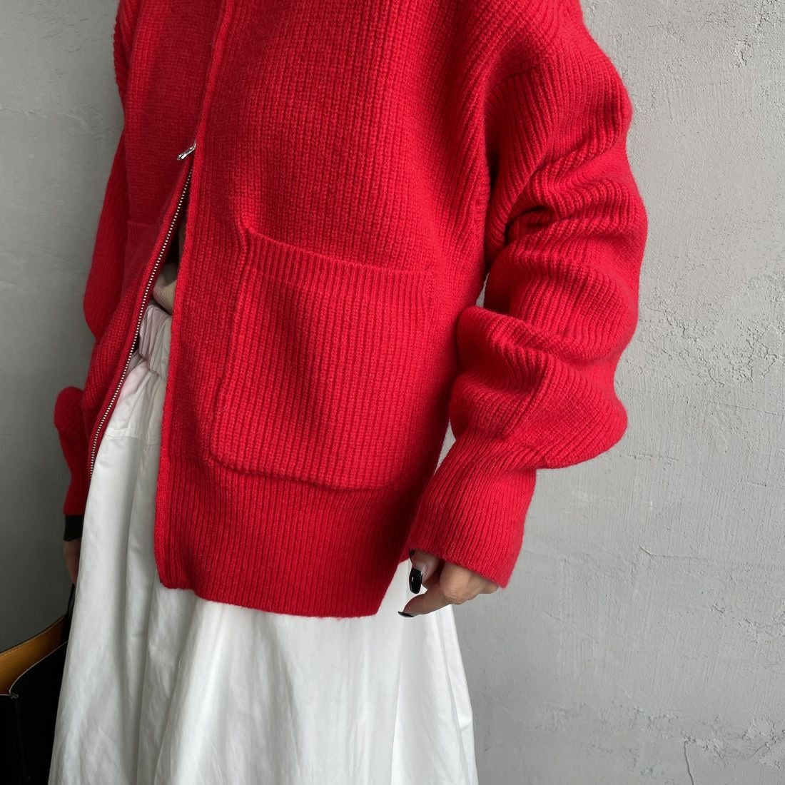 Maison de L'allure [メゾン ドゥ ラリュール] ダブルジップニットブルゾン [M25131041] 46 RED &&モデル身長：150cm 着用サイズ：F&&