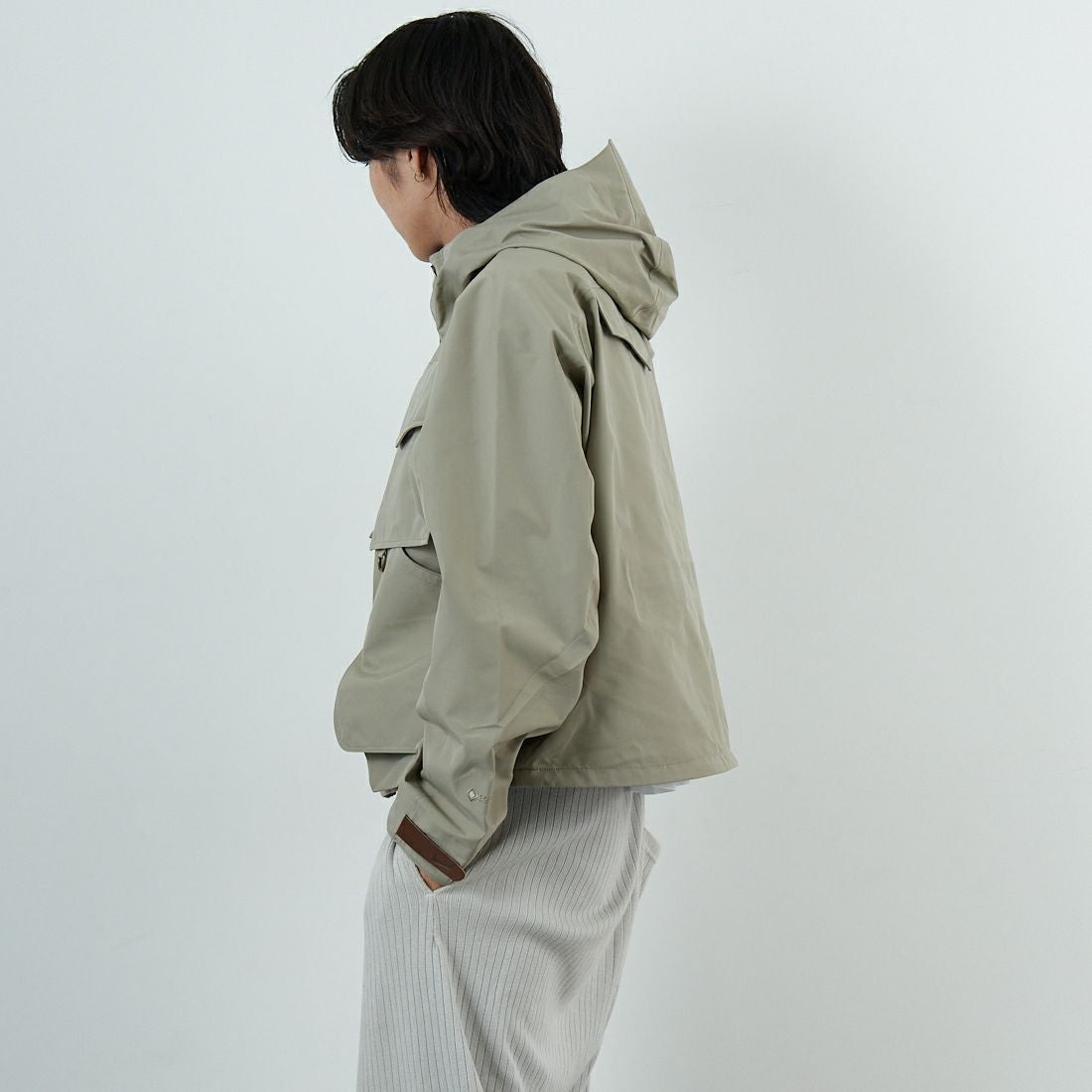 WOOLRICH [ウールリッチ] ゴアテックス 3レイヤーフィッシングジャケット [WJOU2000] OLIVE &&モデル身長：179cm 着用サイズ：M&&