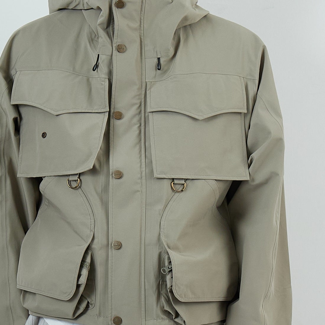 WOOLRICH [ウールリッチ] ゴアテックス 3レイヤーフィッシングジャケット [WJOU2000] OLIVE &&モデル身長：179cm 着用サイズ：M&&