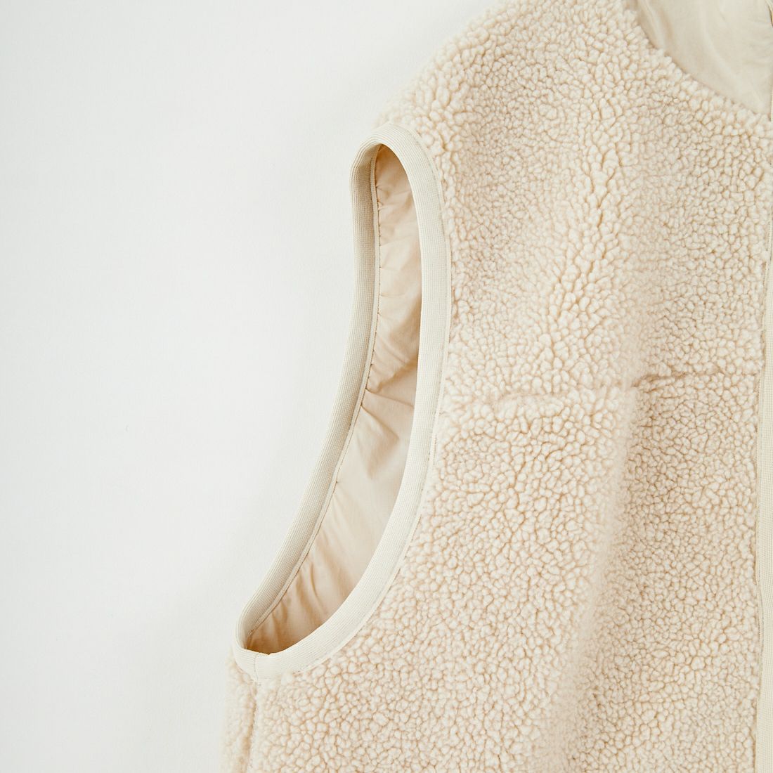 Gymphlex [ジムフレックス] コージーライトボア ショートベスト [GY-A0568BOL] OYSTER WHT