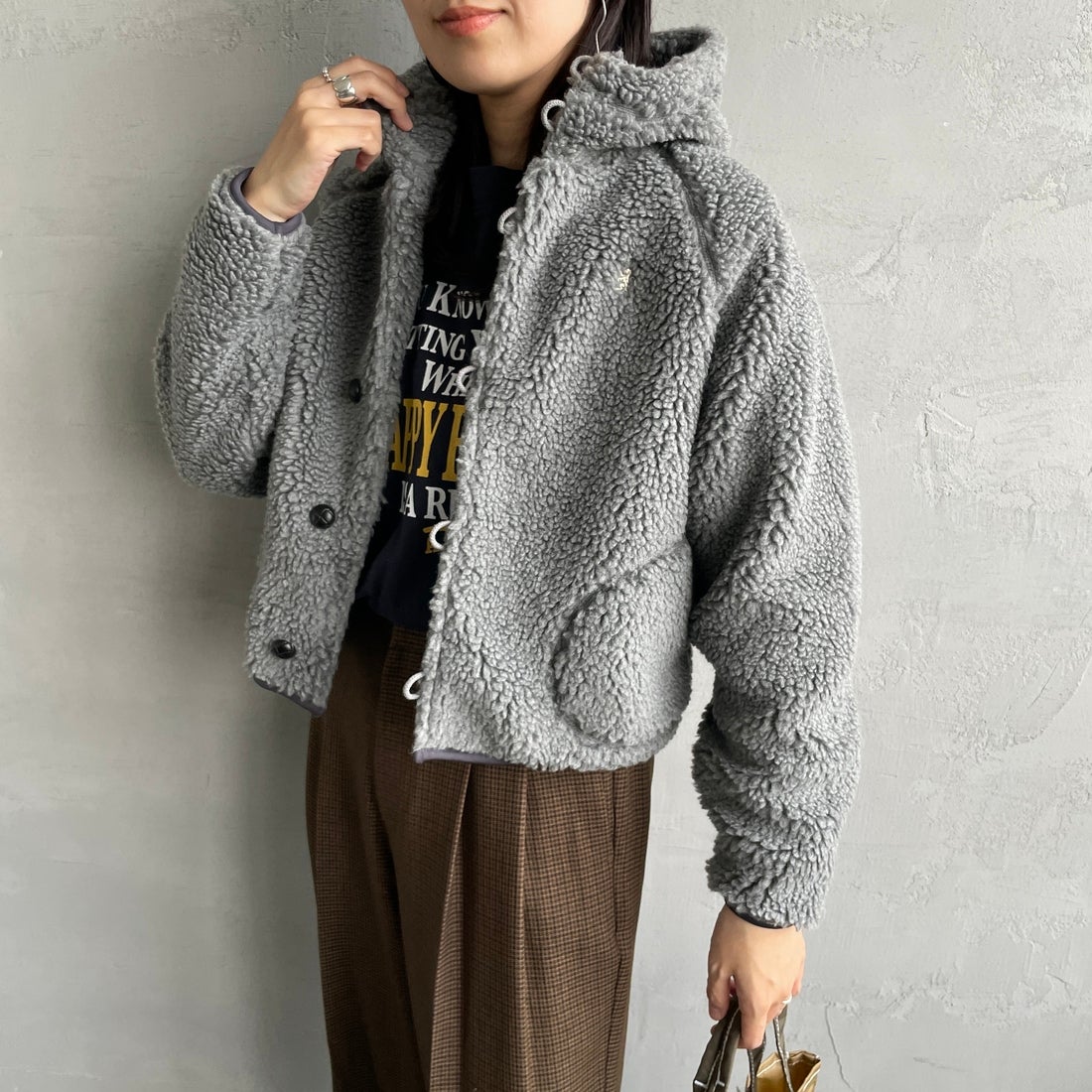 Gymphlex [ジムフレックス] ボアフードショートジャケット [GY-A0725BOA] DK.H.GREY &&モデル身長：160cm 着用サイズ：14&&