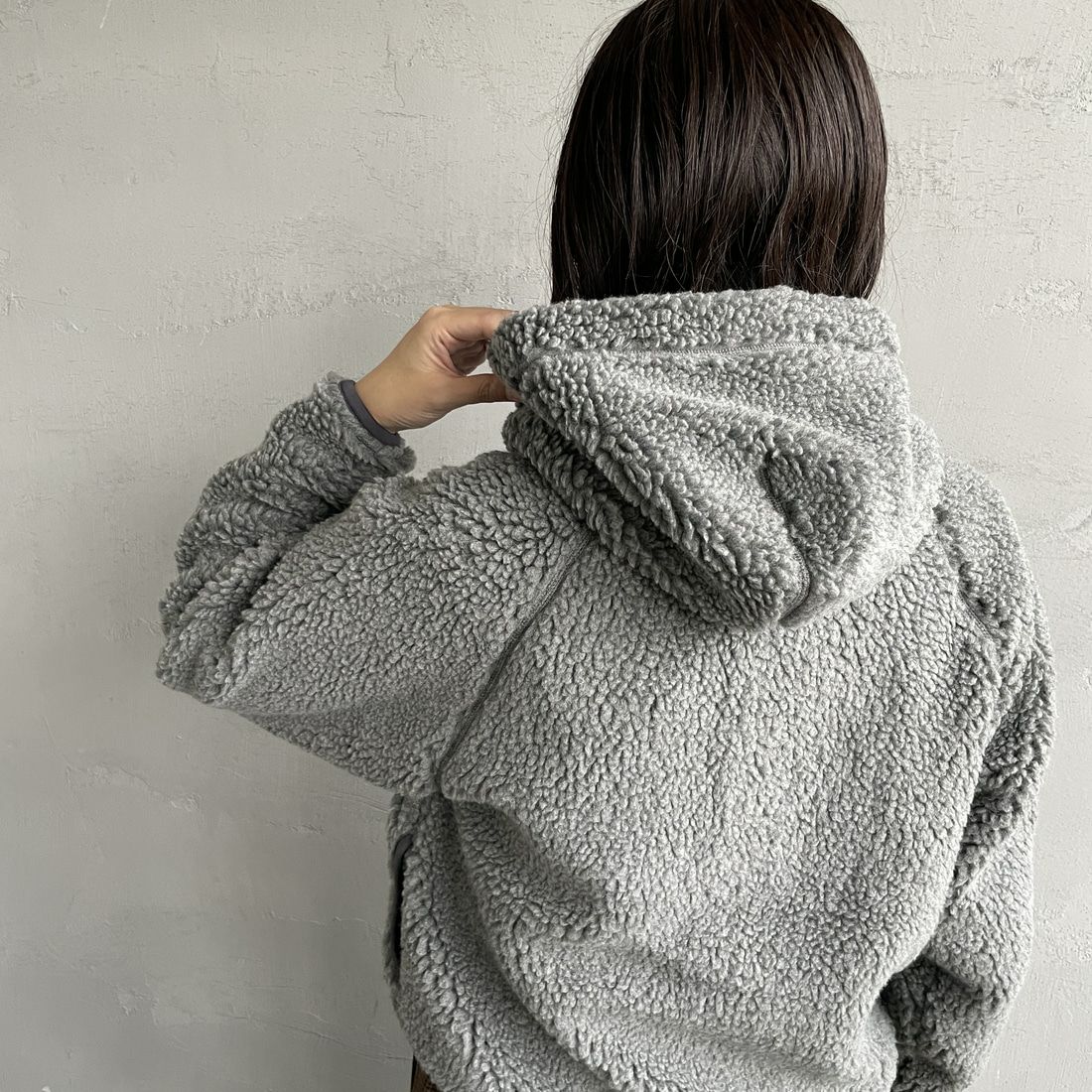 Gymphlex [ジムフレックス] ボアフードショートジャケット [GY-A0725BOA] DK.H.GREY &&モデル身長：160cm 着用サイズ：14&&