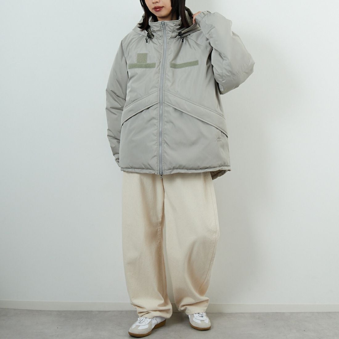 ARMY TWILL SANFORIZED [アーミーツイル サンフォライズド] Pe Weather パディングジャケット [AM-2554006] GRAY &&モデル身長：162cm 着用サイズ：S&&