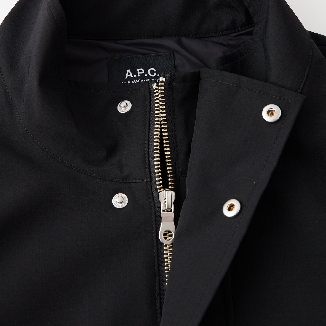 A.P.C. [アー・ペー・セー] ナイロンジップブルゾン [BLOUSON-SUTHERLAND] 99 NOIR