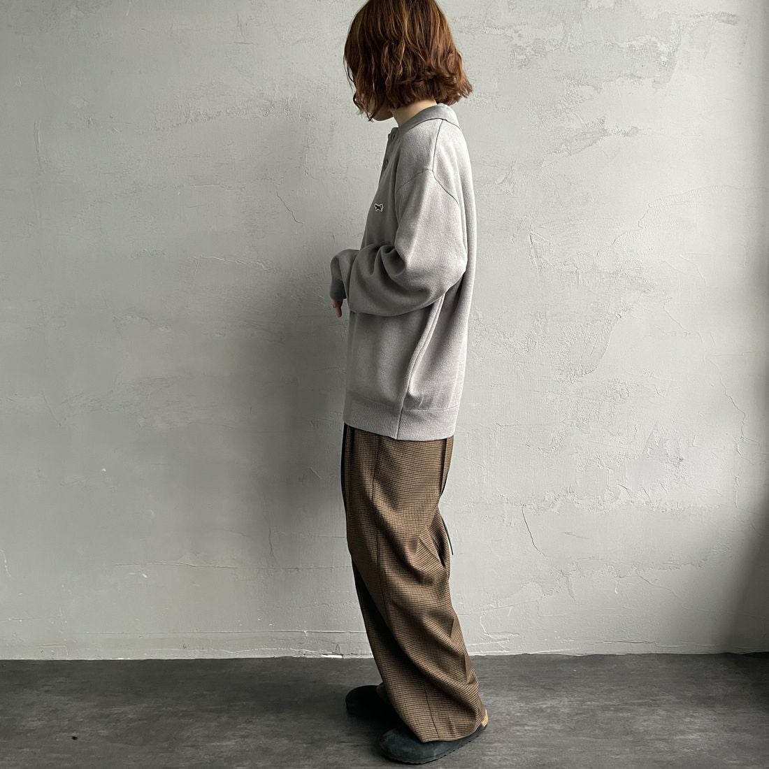 THE FOX [ザフォックス] 別注 ポロカラーニット [JFL25AW-04-JF] GRAY &&モデル身長：158cm 着用サイズ：S&&