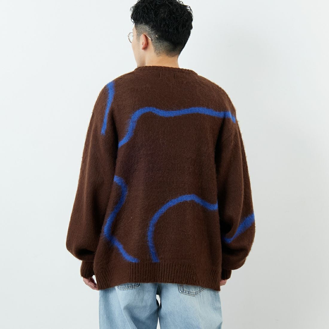 THE FOX [ザフォックス] 別注 ジャギークルーネックニット [JFL25AW-06-JF] BRN ﾗｲﾝ &&モデル身長：168cm 着用サイズ：L&&