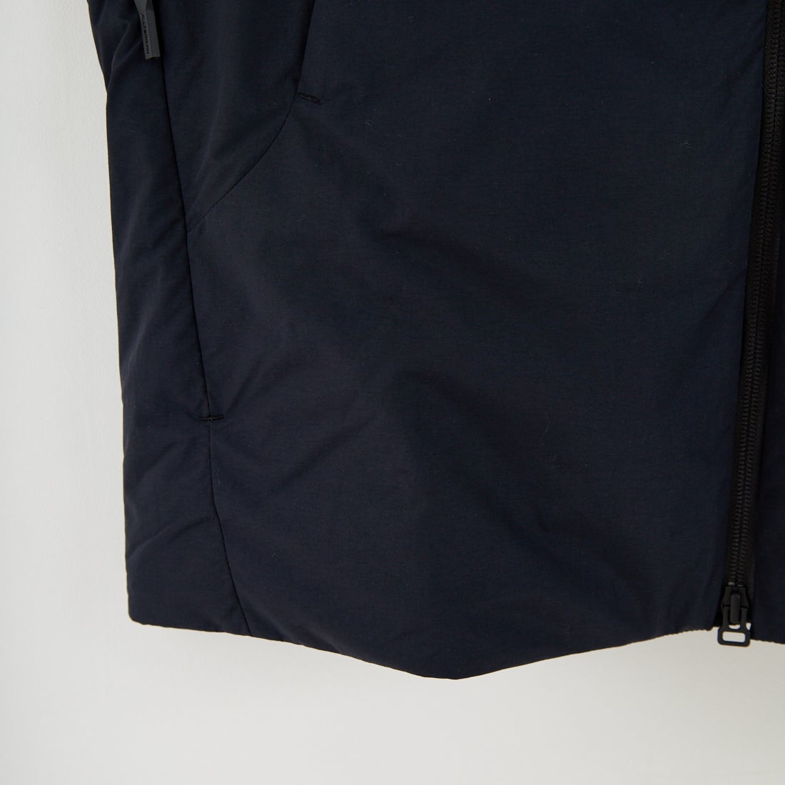 DESCENTE ALLTERRAIN [デサントオルテライン] インサレーテッドライトウェイトジャケット [DU5FWB14M] BK00