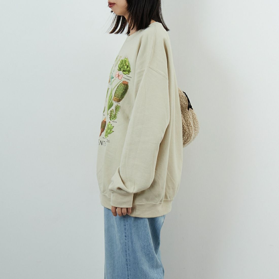 Atalas Screen Printing [アトラス スクリーン プリンティング] サキュレントプリントスウェット [SUCCULENTS] SAND &&モデル身長：162cm 着用サイズ：L&&