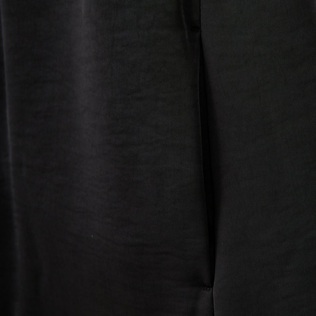 CHIGNON [シニヨン] サテンパフィーベスト [4655-252MK] BLACK