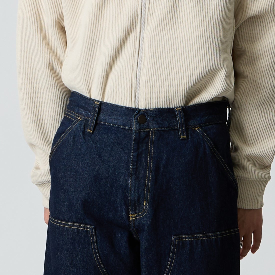 carhartt WIP [カーハートダブリューアイピー] デニムダブルニーパンツ [I032699] BLUE RINSE &&モデル身長：177cm 着用サイズ：30&&