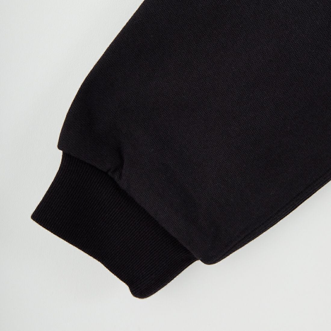 carhartt WIP [カーハートダブリューアイピー] アクティブスウェットジャケット [I035602] BLACK