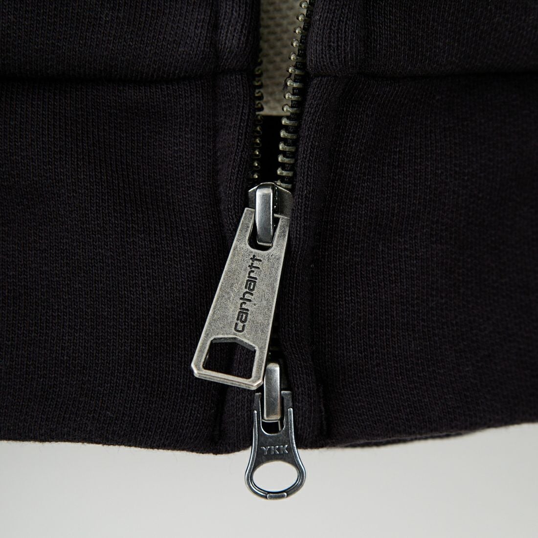 carhartt WIP [カーハートダブリューアイピー] アクティブスウェットジャケット [I035602] BLACK