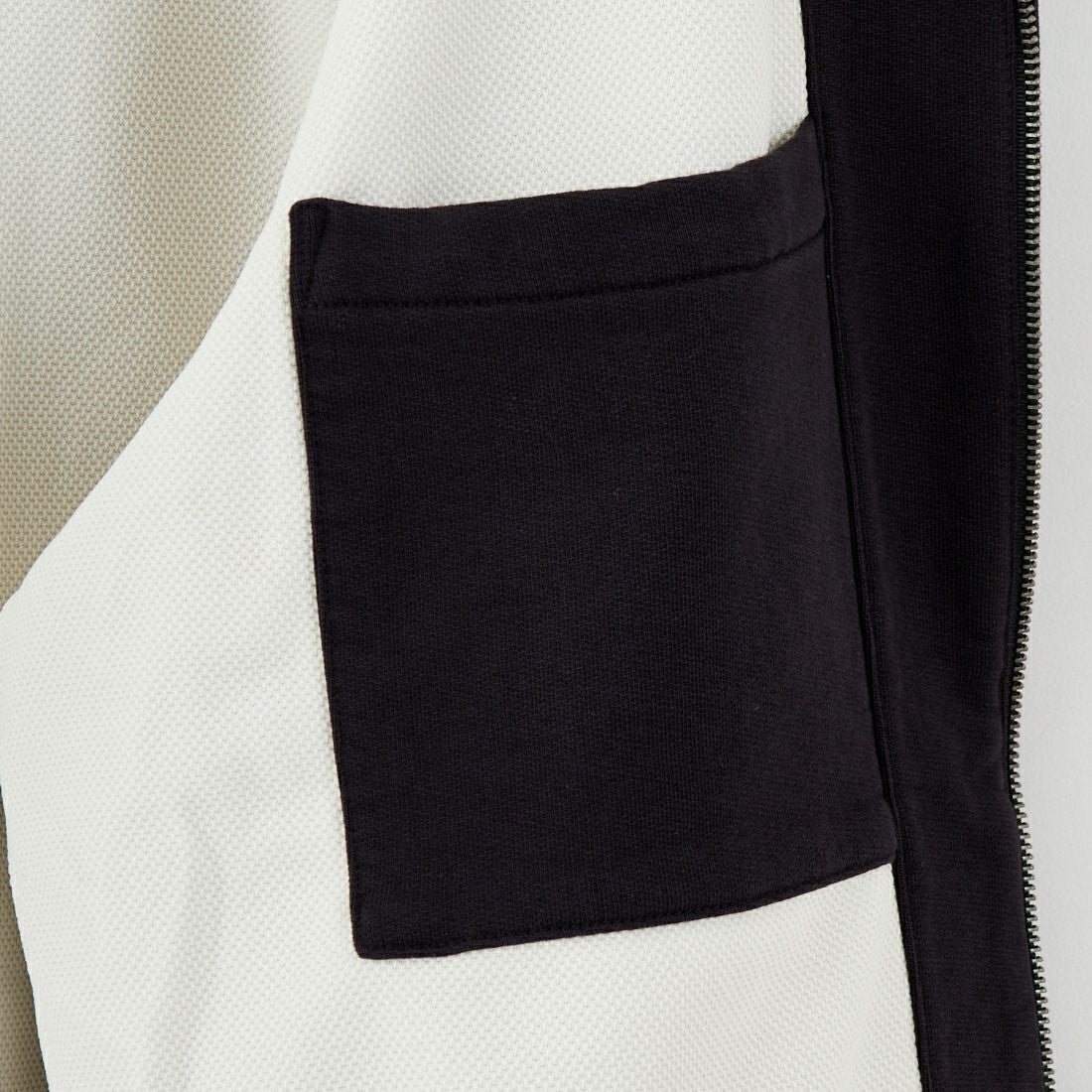 carhartt WIP [カーハートダブリューアイピー] アクティブスウェットジャケット [I035602] BLACK