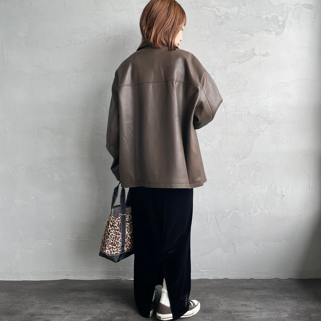 Jeans Factory Clothes [ジーンズファクトリークローズ] スリーブデザイン フェイクレザージャケット [25478-HN] BROWN &&モデル身長：158cm 着用サイズ：F&&