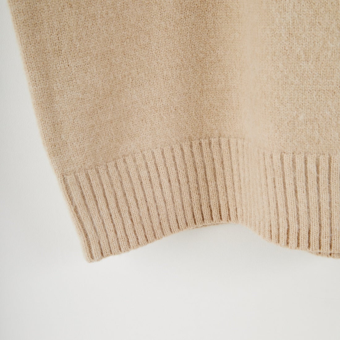nenom [ネノム] レイヤードデザイン Vネックニット [NE25131039] 22 BEIGE