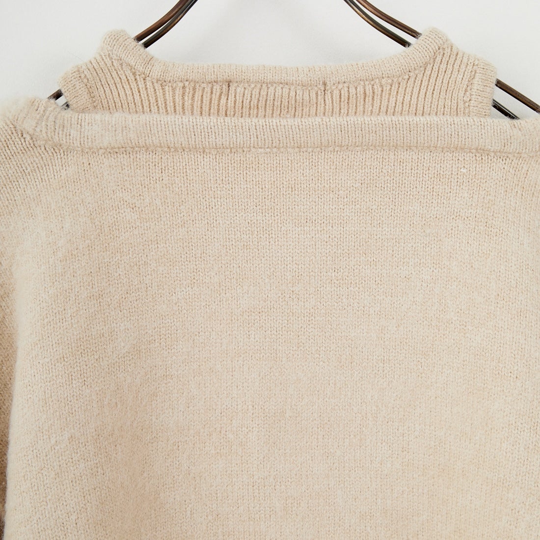 nenom [ネノム] レイヤードデザイン Vネックニット [NE25131039] 22 BEIGE