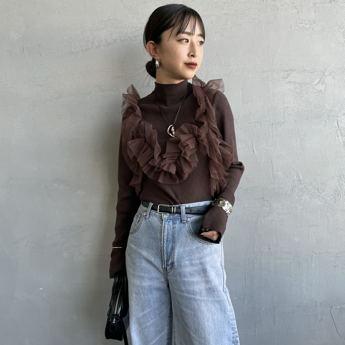 nenom [ネノム] マルチWAY チュールドッキングニットプルオーバー [NE25131042] 28 BROWN &&モデル身長：150cm 着用サイズ：F&&