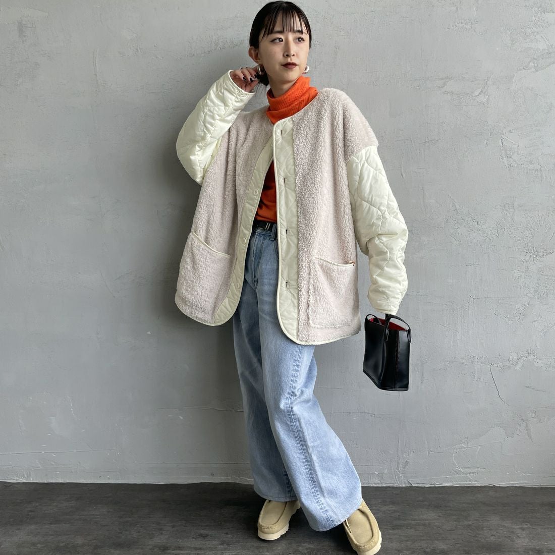 UNIVERSAL OVERALL [ユニバーサルオーバーオール] 別注 ボア切替 キルティングジャケット [U2532451IN-JF] IVORY &&モデル身長：150cm 着用サイズ：F&&