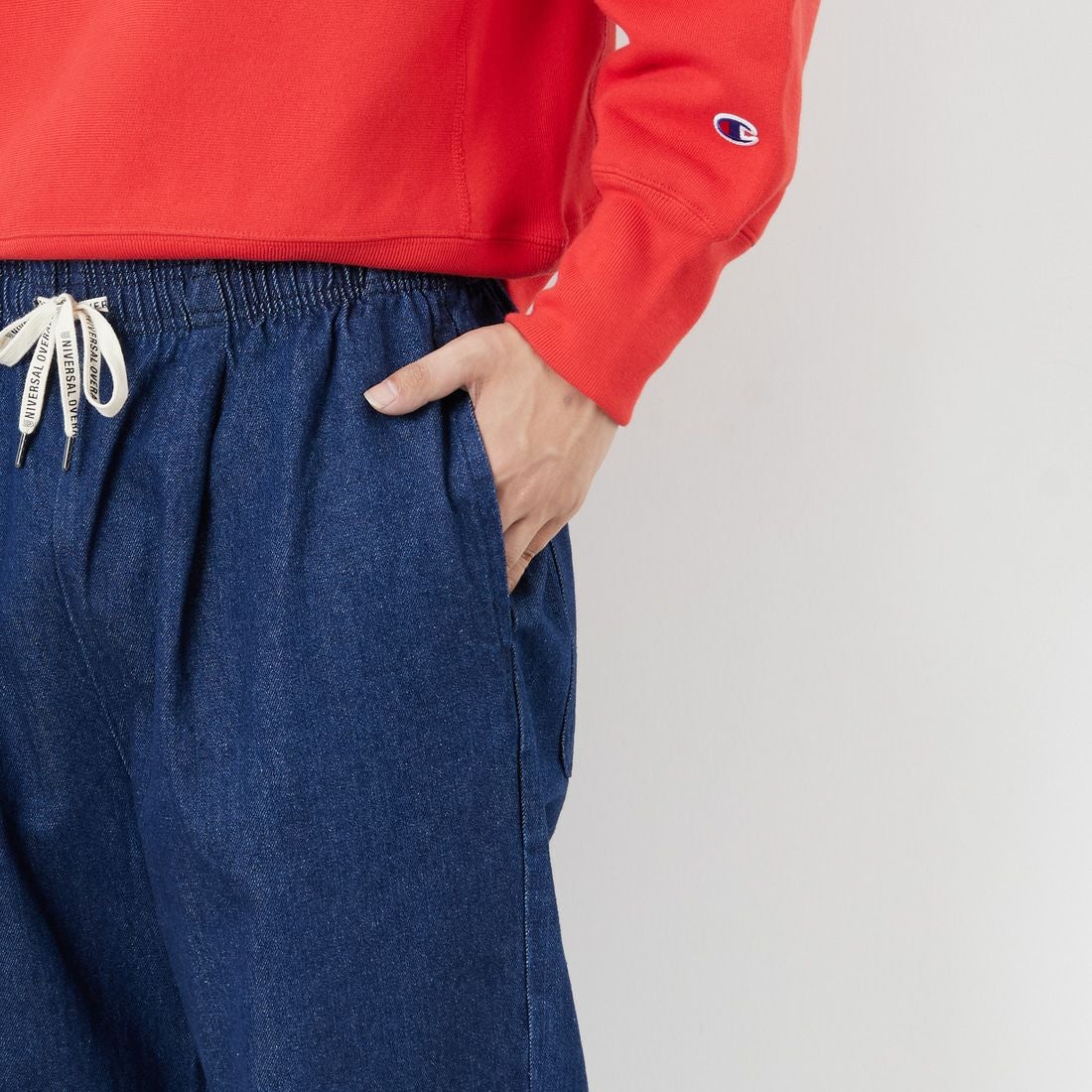 UNIVERSAL OVERALL [ユニバーサルオーバーオール] 別注 シェフパンツ [U2533601IN-JF] O.W DENIM &&モデル身長：179cm 着用サイズ：L&&