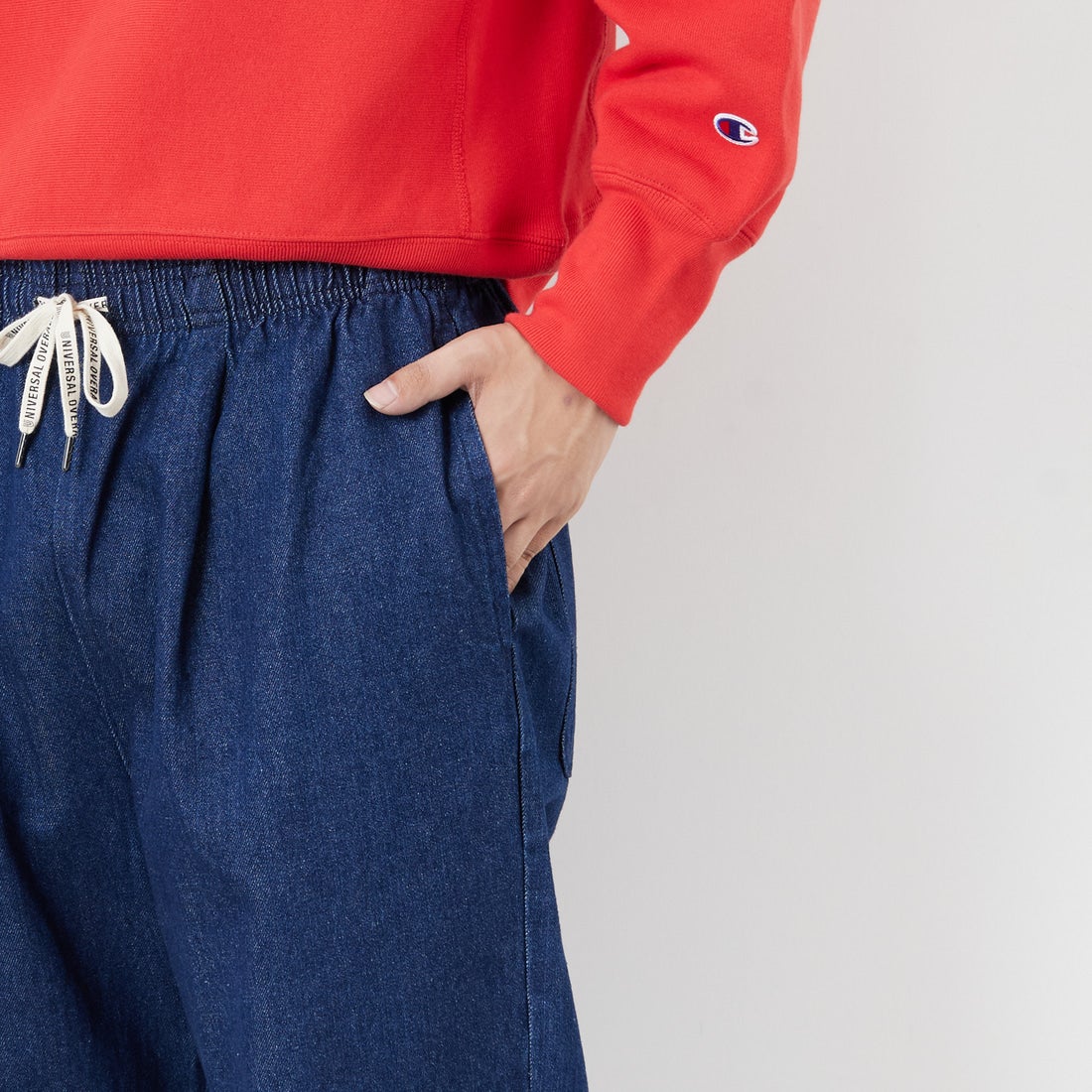 UNIVERSAL OVERALL [ユニバーサルオーバーオール] 別注 シェフパンツ [U2533601IN-JF] O.W DENIM &&モデル身長：179cm 着用サイズ：L&&