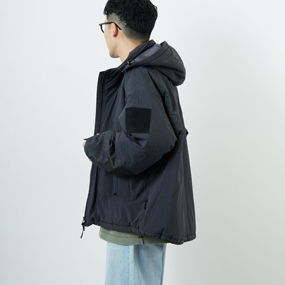 WILD THINGS [ワイルドシングス] ショートモンスターパーカー [WT25102SK] BLACK &&モデル身長：168cm 着用サイズ：M&&