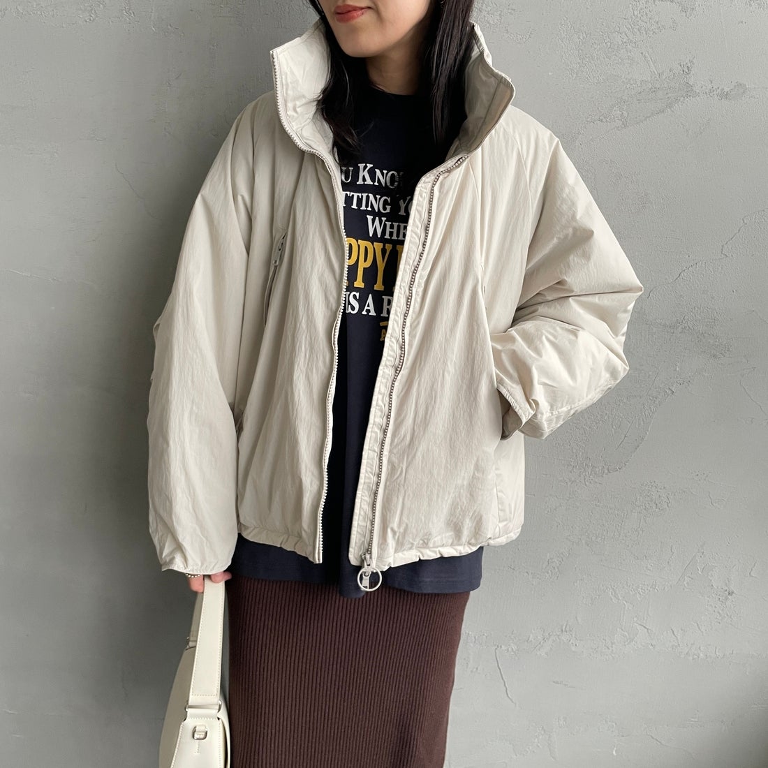 WILD THINGS [ワイルドシングス] ウィメンズ ハッピージャケット [WTL25102SK] CEMENT &&モデル身長：160cm 着用サイズ：M&&