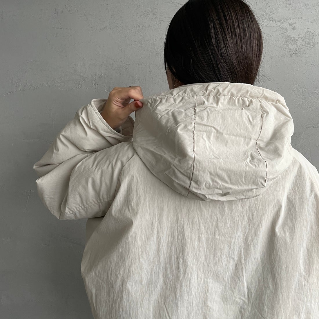 WILD THINGS [ワイルドシングス] ウィメンズ ハッピージャケット [WTL25102SK] CEMENT &&モデル身長：160cm 着用サイズ：M&&