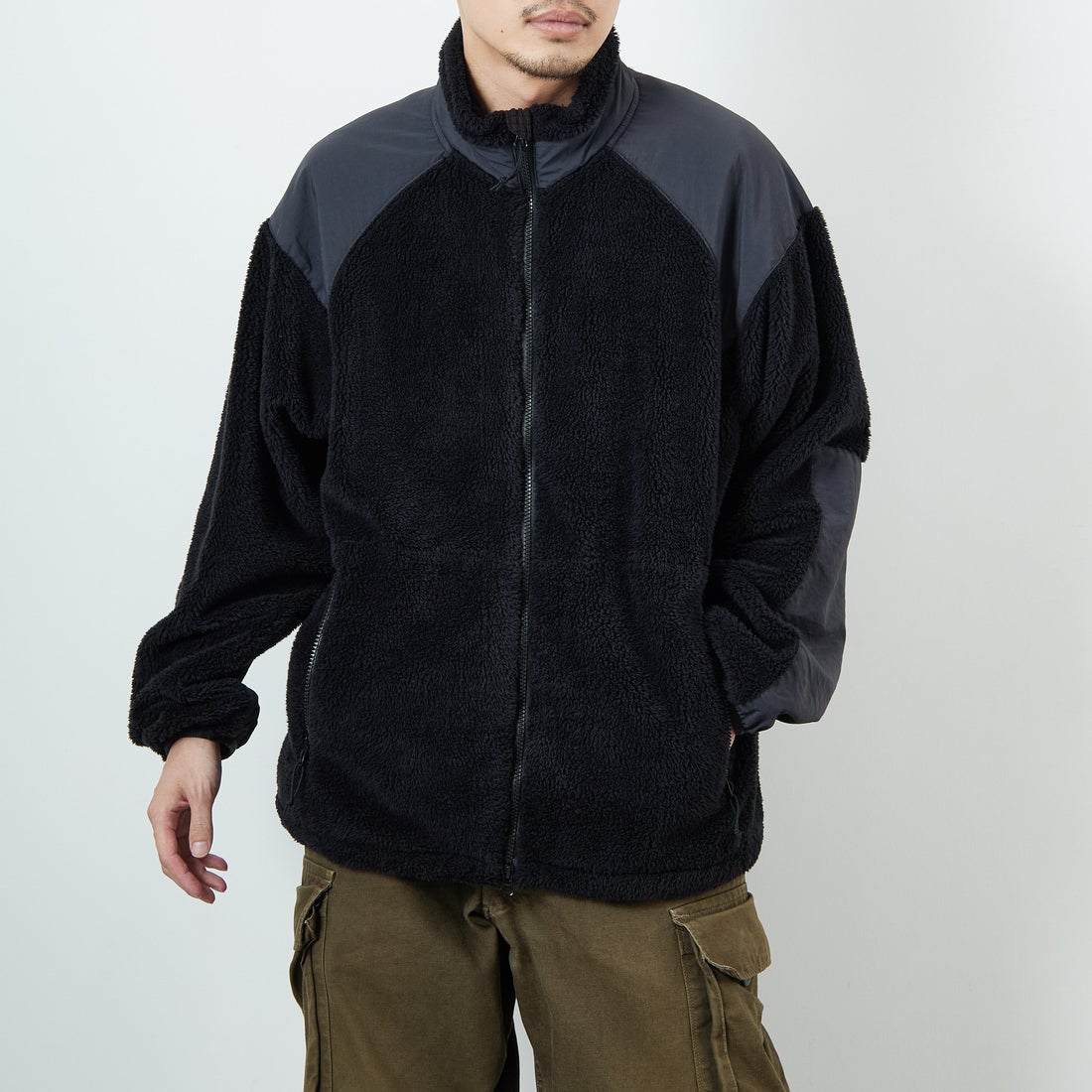BLACK&&モデル身長：168cm 着用サイズ：M&&