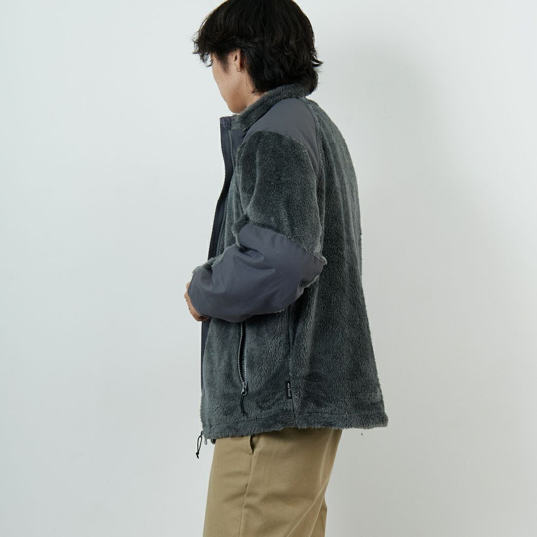 WILD THINGS [ワイルドシングス] LEVEL3 シャギージャケット [WT252-026] F.GREY &&モデル身長：179cm 着用サイズ：M&&