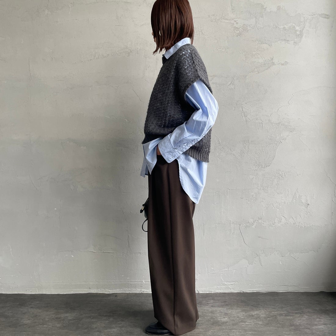 mizuiro ind [ミズイロインド] ヘアリーコクーンワイドベスト [3-220085] 92 D.GRAY &&モデル身長：159cm 着用サイズ：F&&