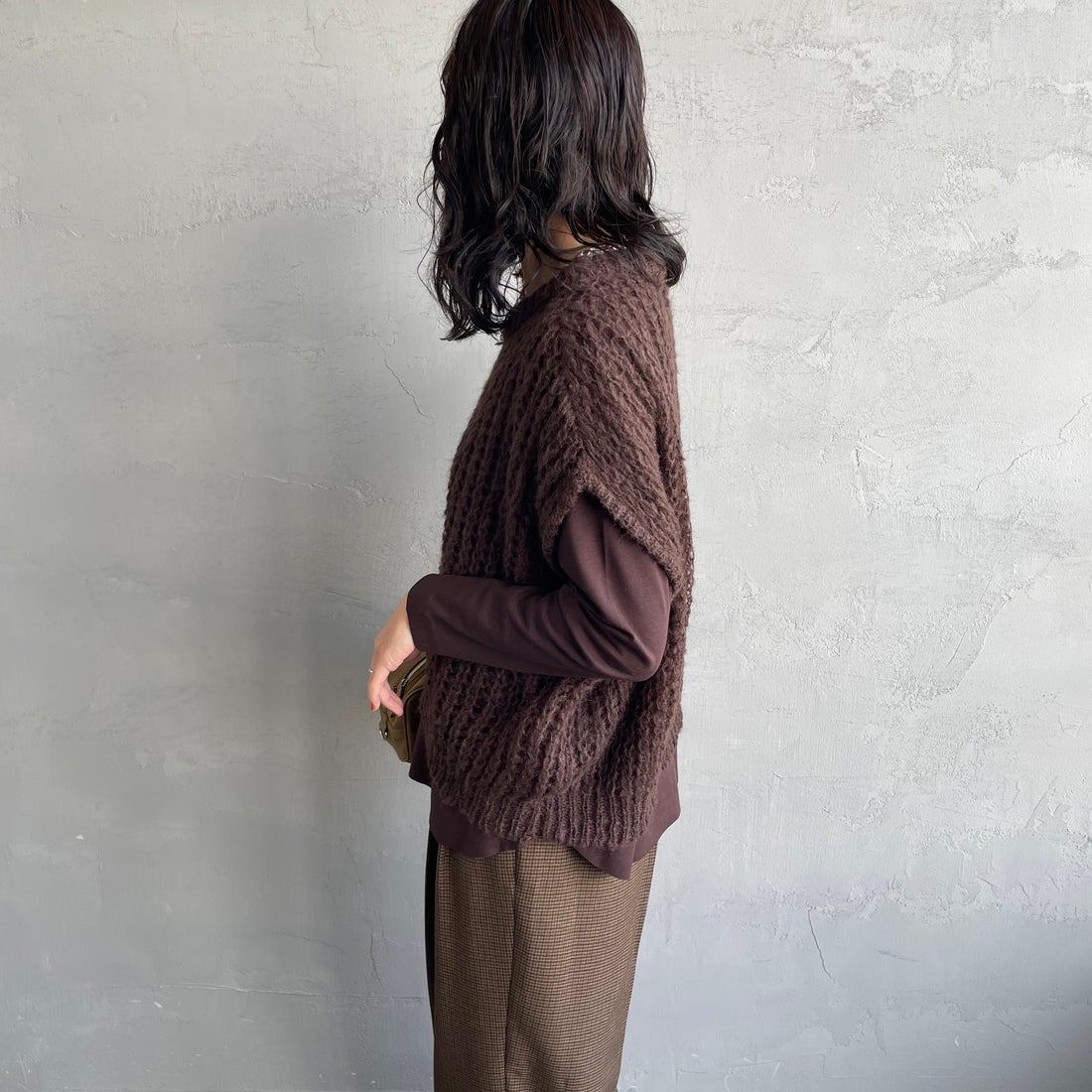 mizuiro ind [ミズイロインド] ヘアリーコクーンワイドベスト [3-220085] 44 BROWN &&モデル身長：160cm 着用サイズ：F&&