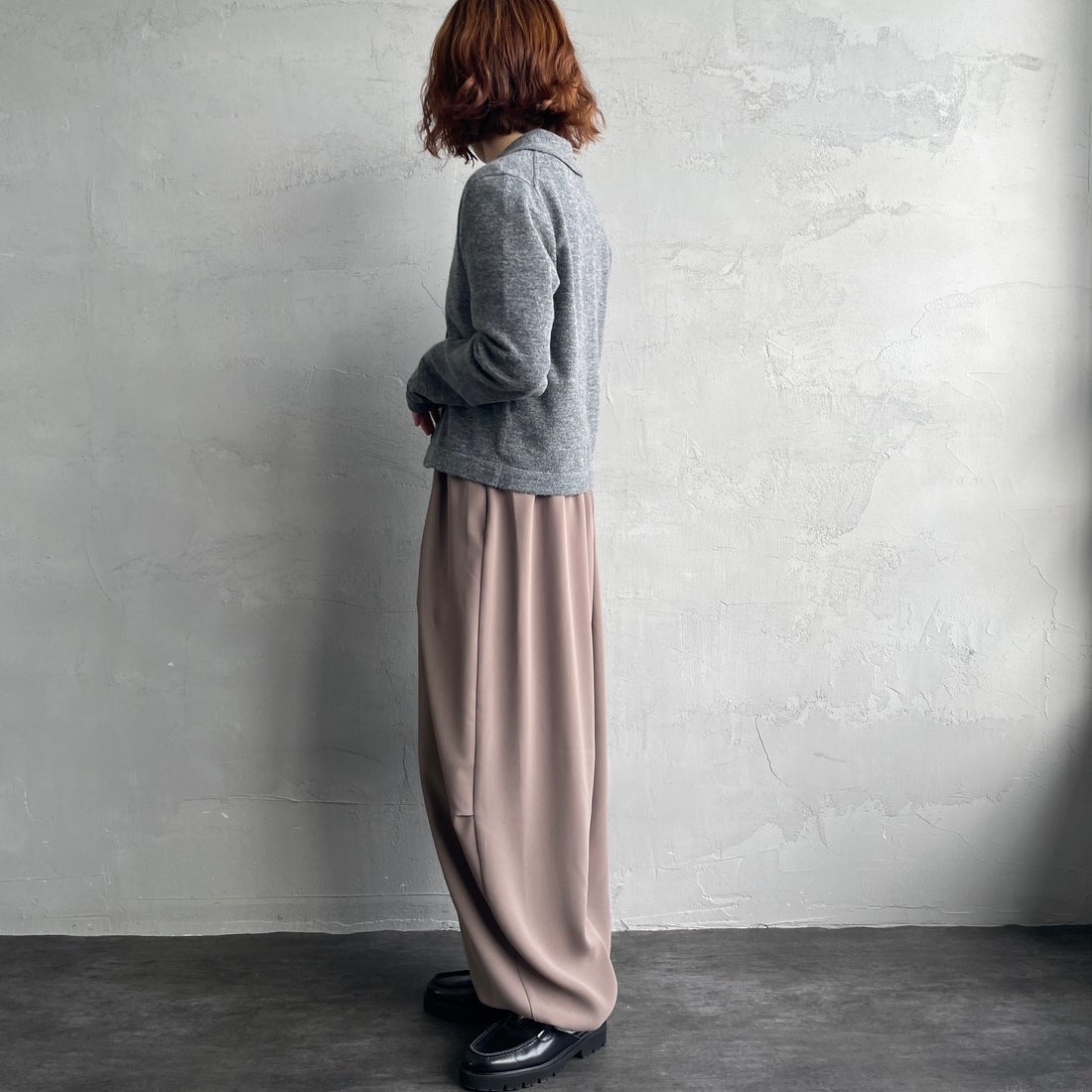 mizuiro ind [ミズイロインド] ドローストリングヘムパンツ [4-260062] 20 BEIGE &&モデル身長：158cm 着用サイズ：F&&